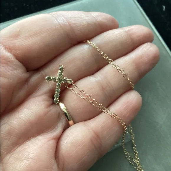 18K Solid Gold Chain in 0.50Carat Natural Diamond